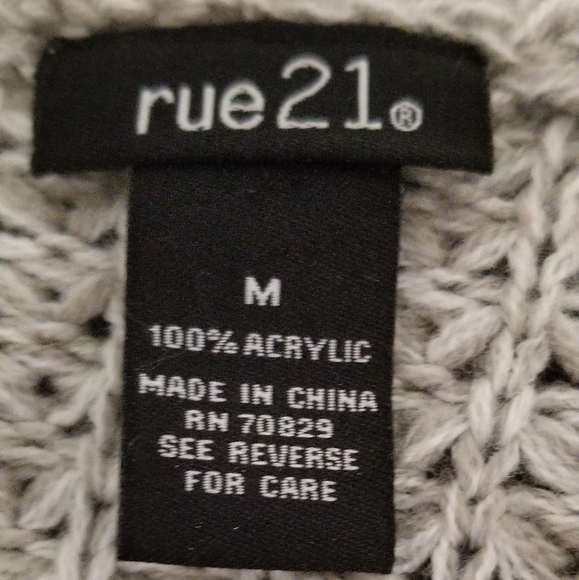 💕Rue 21 Knit Sweater Size M💕 - Picture 4 of 4